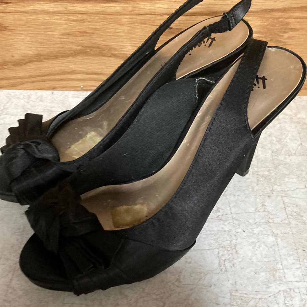 3inch heels. Still nice shape